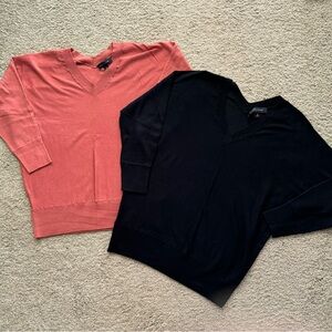 Ann Taylor (bundled 2) v-neck sweaters 100% superfine merino wool SZ medium